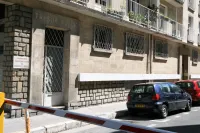 bureau 13007
