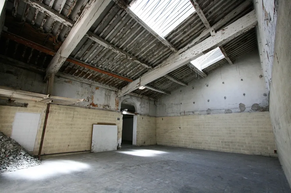 local commercial 13001